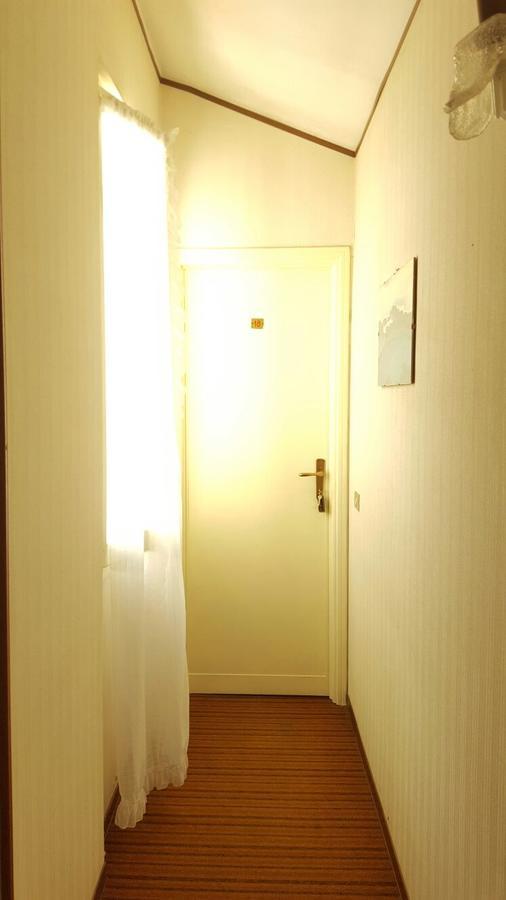 Albergo Savoia 欧斯佩达蒂 外观 照片
